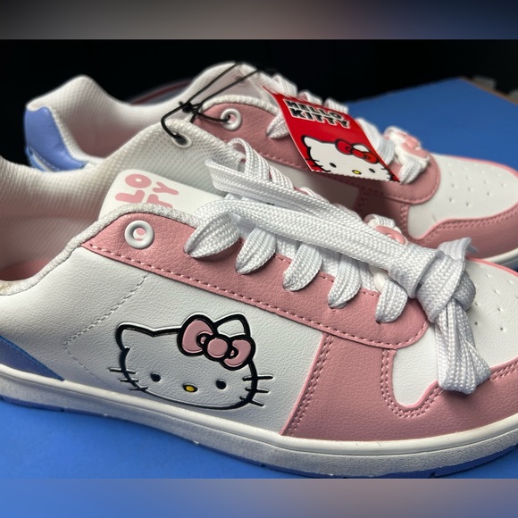 BRAND NEW WOMENS Hello Kitty Sneakers - Pink, White, and Blue Size 11 - Picture 1 of 6